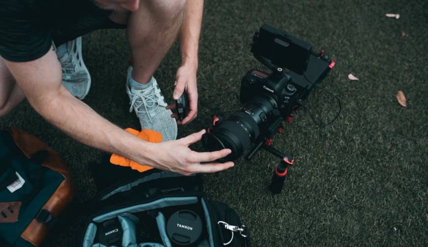 色彩心理学×动态美学，龙山区产品视频拍摄公司唤醒感官冲击力