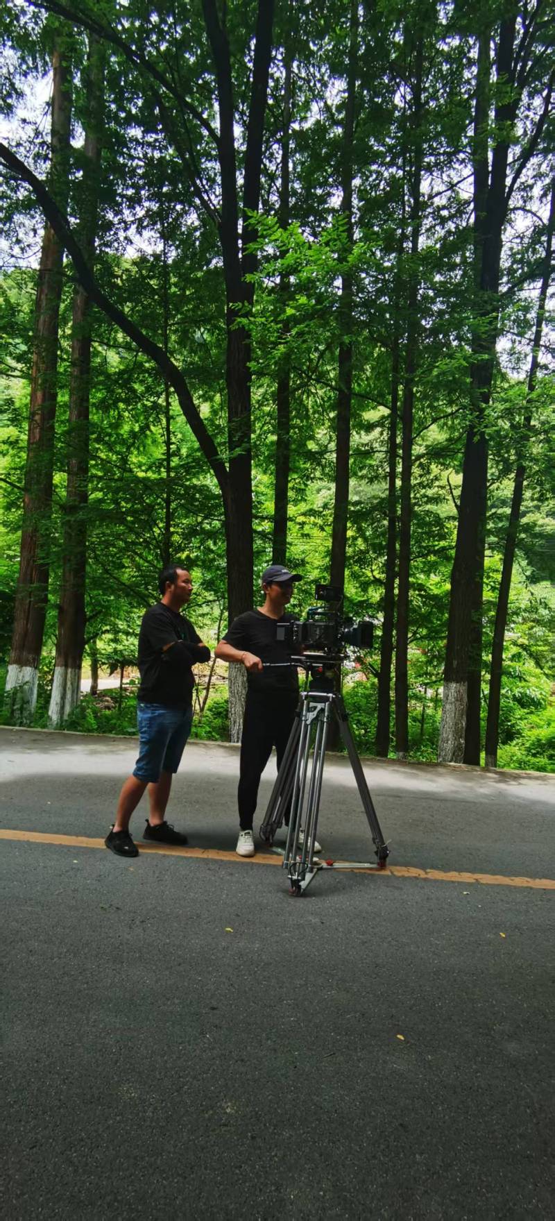 解锁龙山区电商产品视频拍摄制作新路径，助力产品销量狂飙